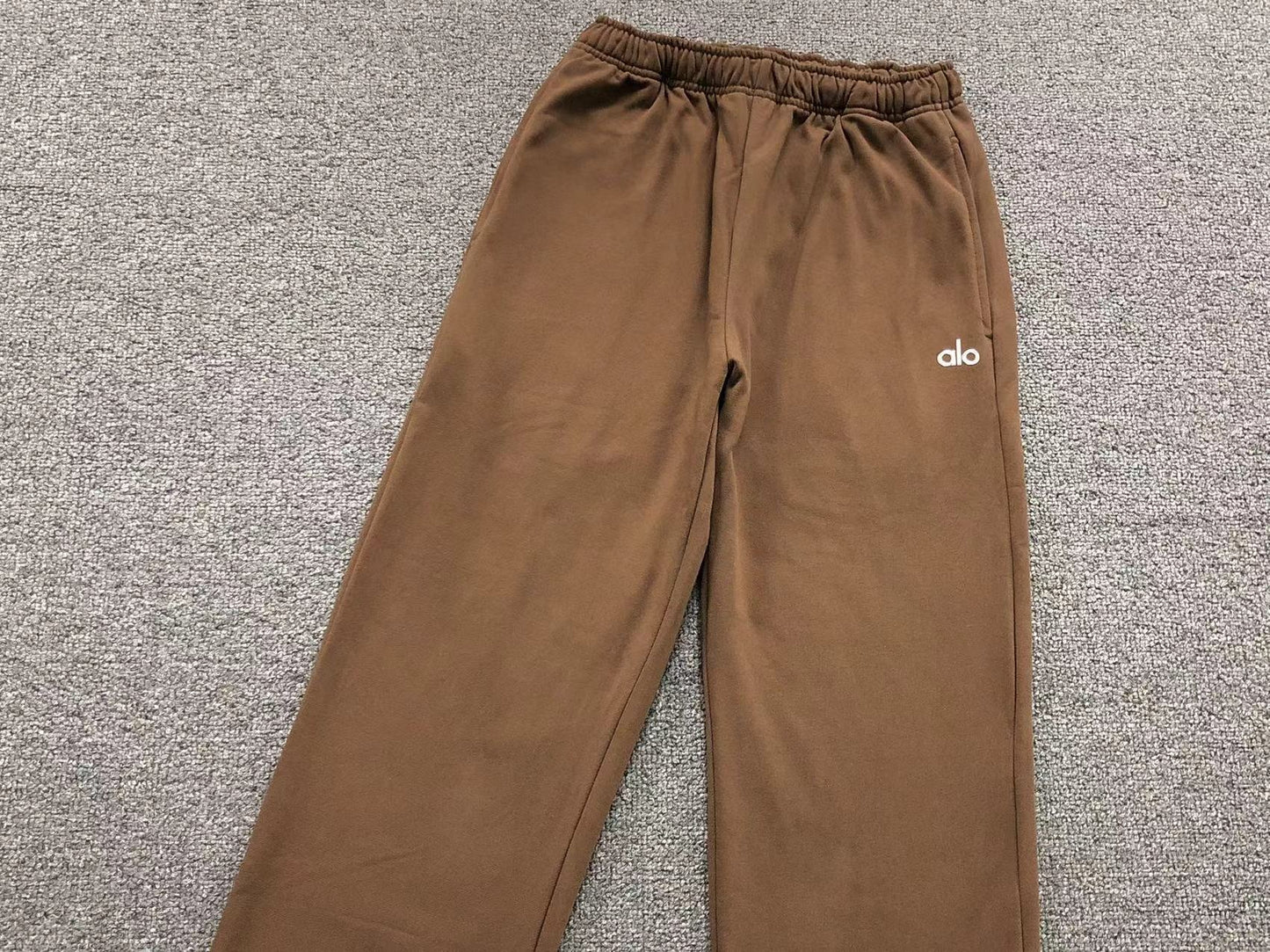 Conjunto Alo Moletom Jogger Essential