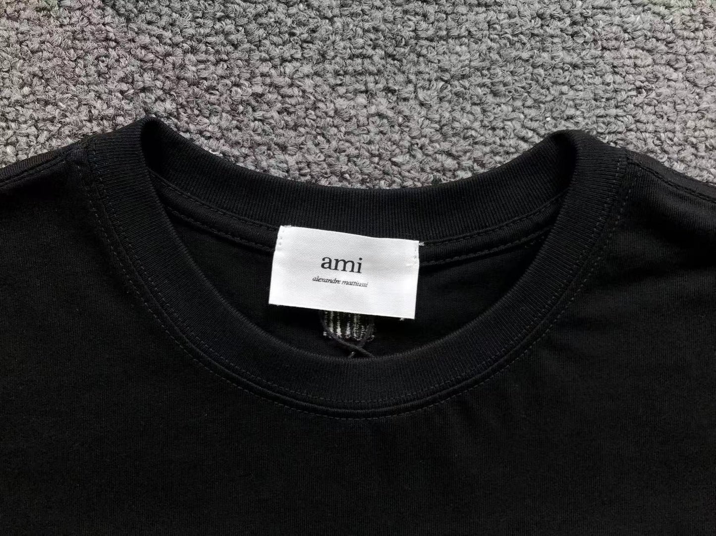 Camiseta AMI Paris Big Heart Patch Classic