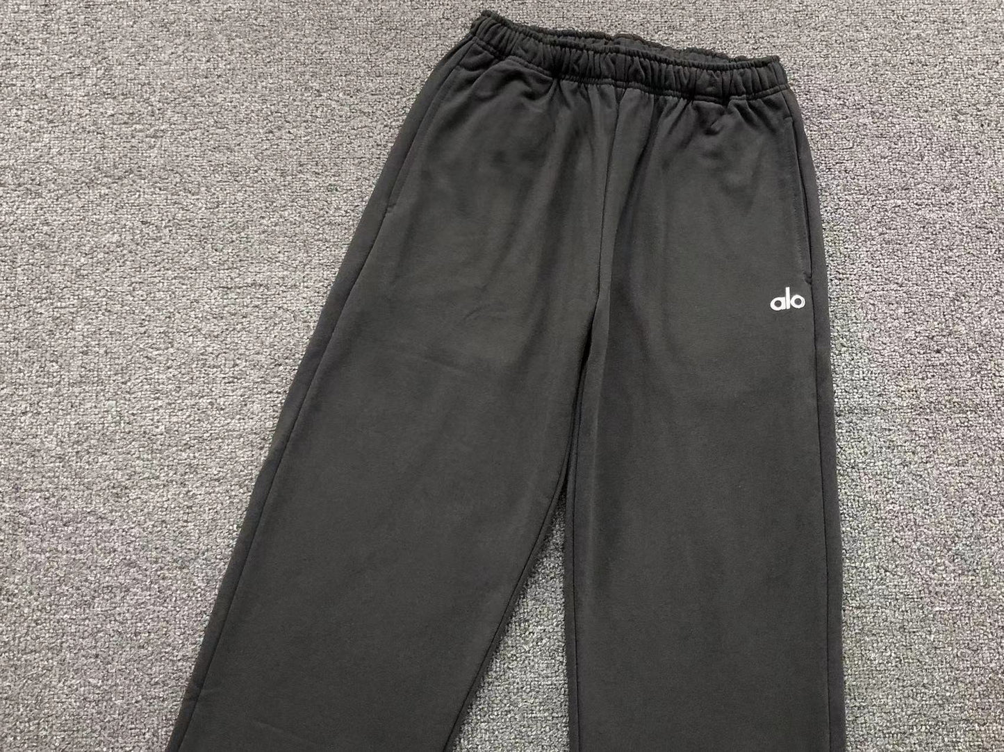 Conjunto Alo Moletom Jogger Essential