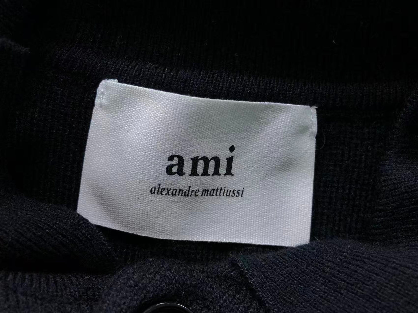 Suéter Polo AMI Paris Coração Minimal