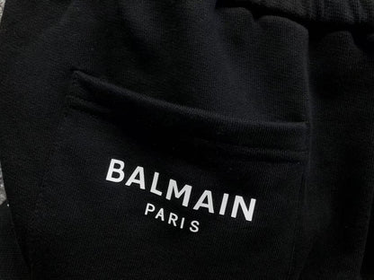 Conjunto Balmain Paris Medallion Sweat Set