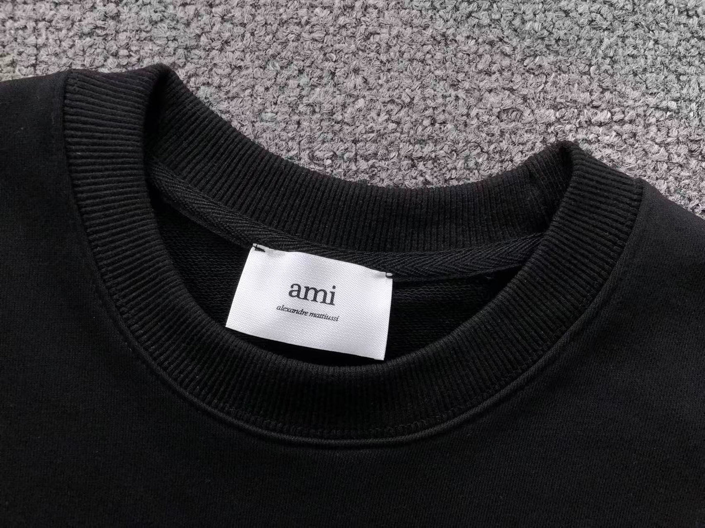 Moletom AMI Paris Ami de Cœur Crewneck Big Heart