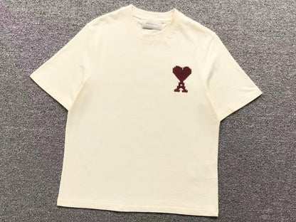 Camiseta AMI Paris Logo Coração Bordado