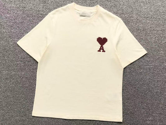 Camiseta AMI Paris Logo Coração Bordado