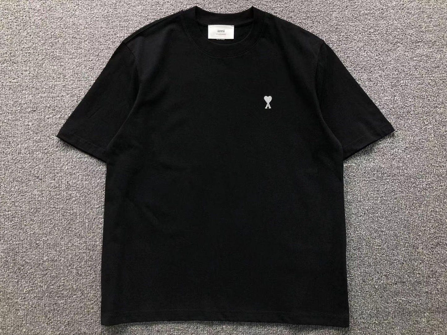 Camiseta AMI Paris Mini Heart Logo Classic