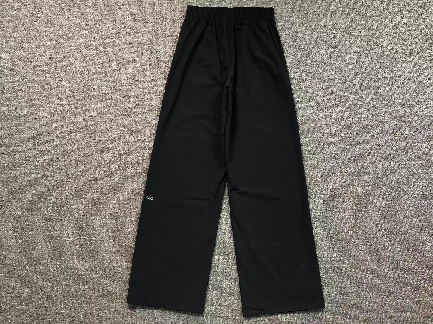 Calça elástica ALO moletom wide leg feminina