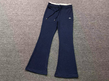 Calça elástica ALO moletom flare feminino