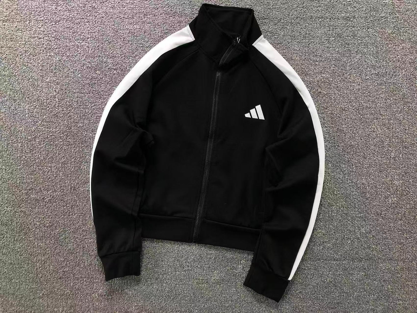 Moletom Adidas Cropped Track Fit Zip