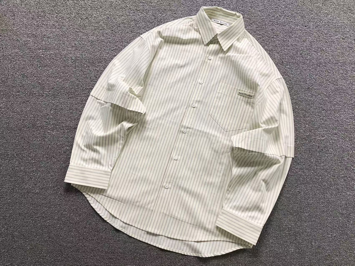 Camiseta Acne Studios Quiet Luxury Tee