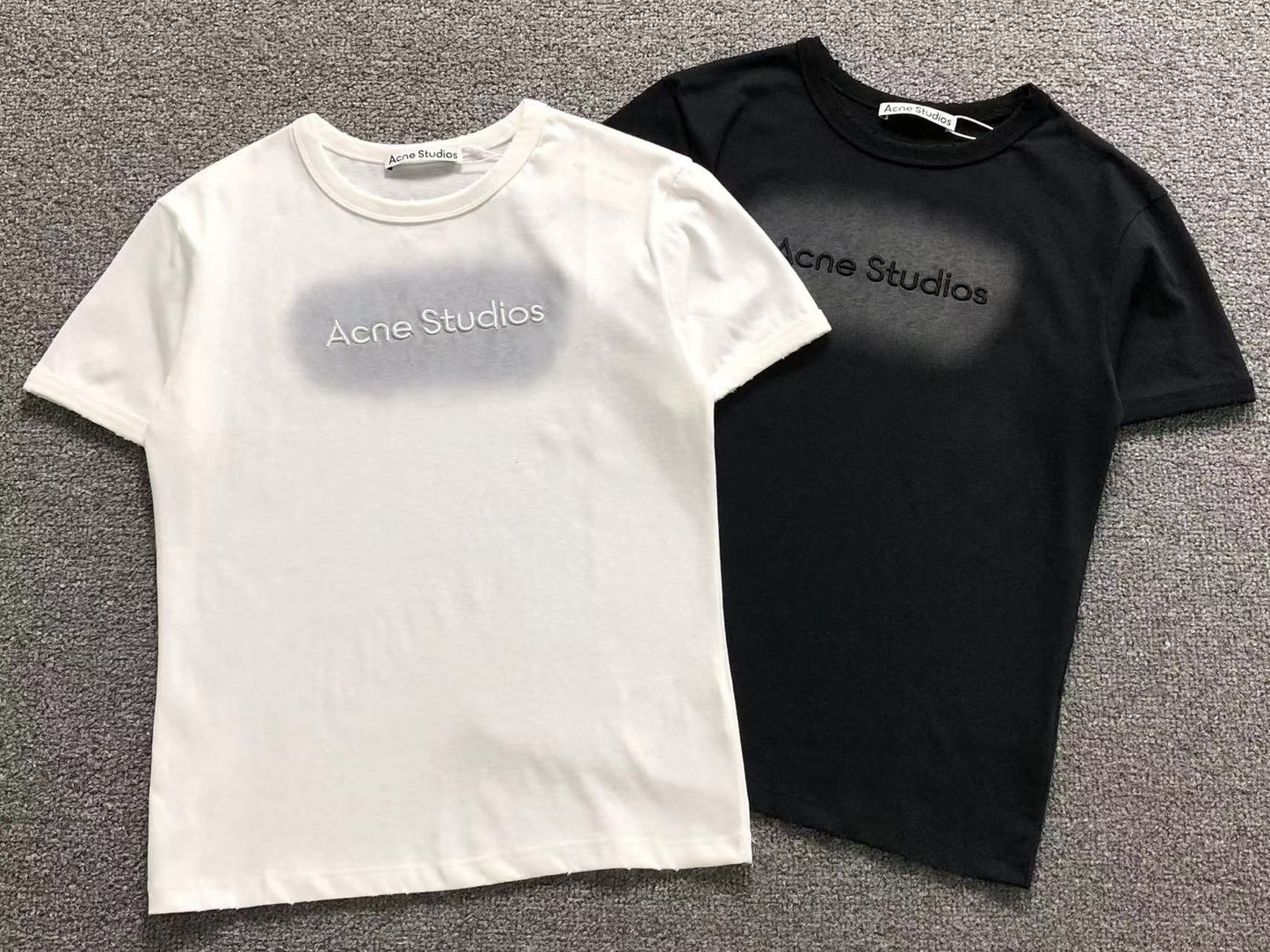 Camiseta Feminina Acne Studios Shadow Logo