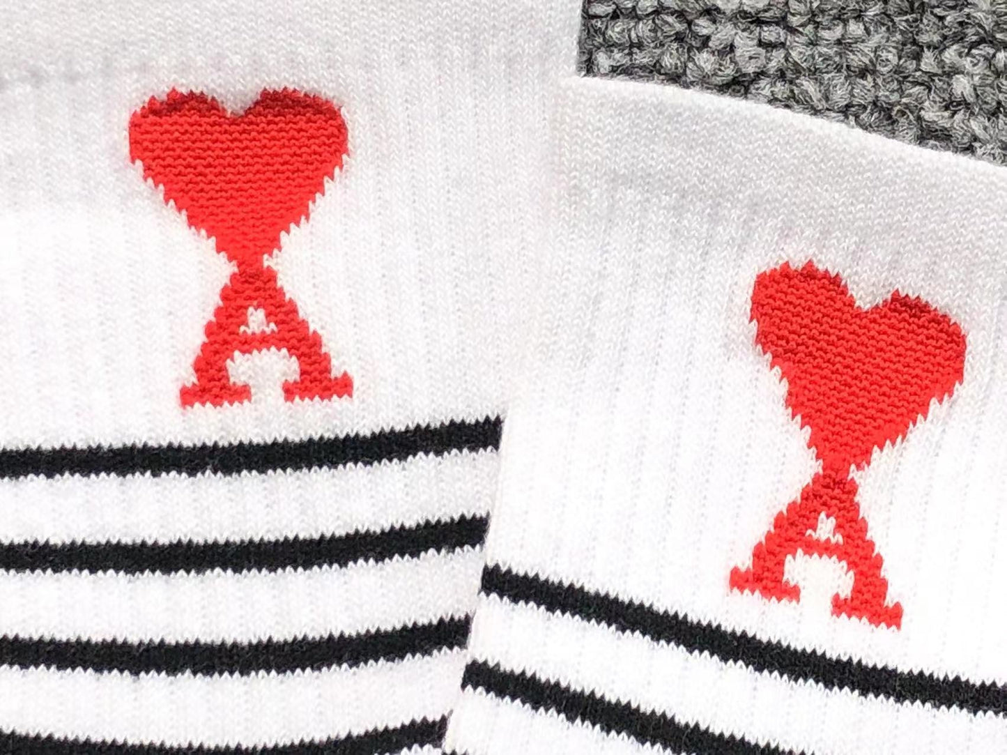 Meia AMI Paris Stripe Heart