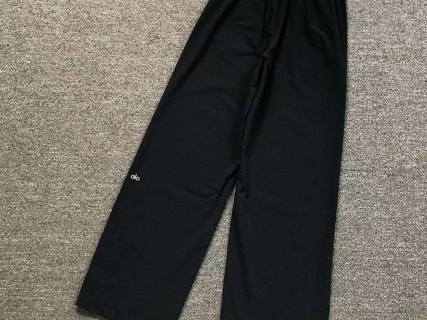 Calça elástica ALO moletom wide leg feminina