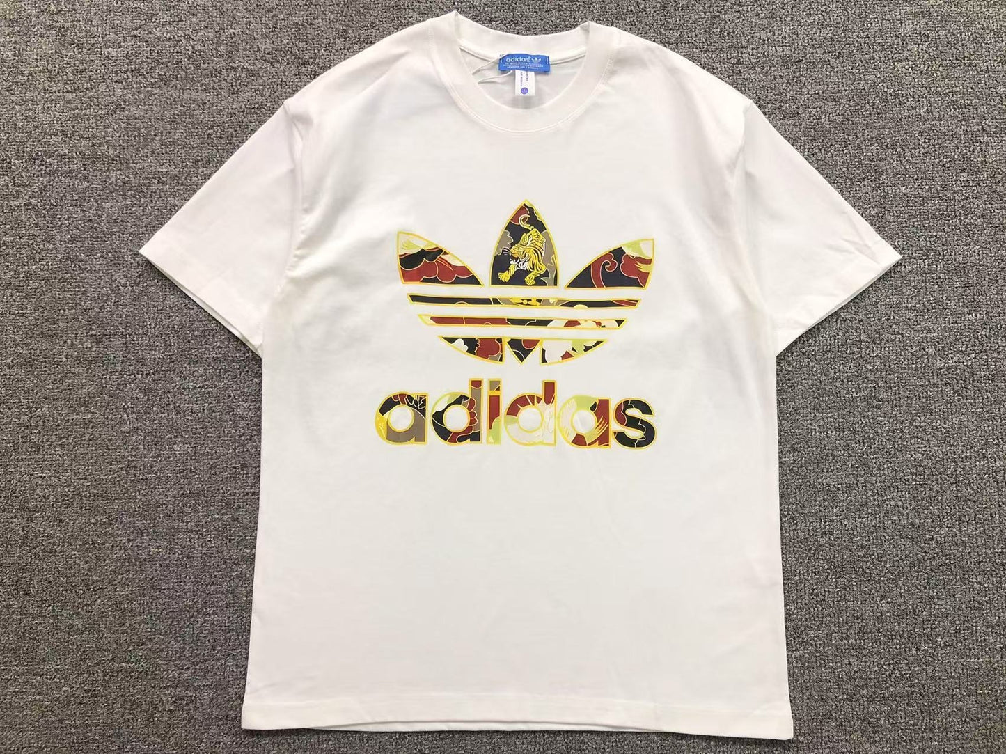 Camiseta adidas Luxe Trefoil