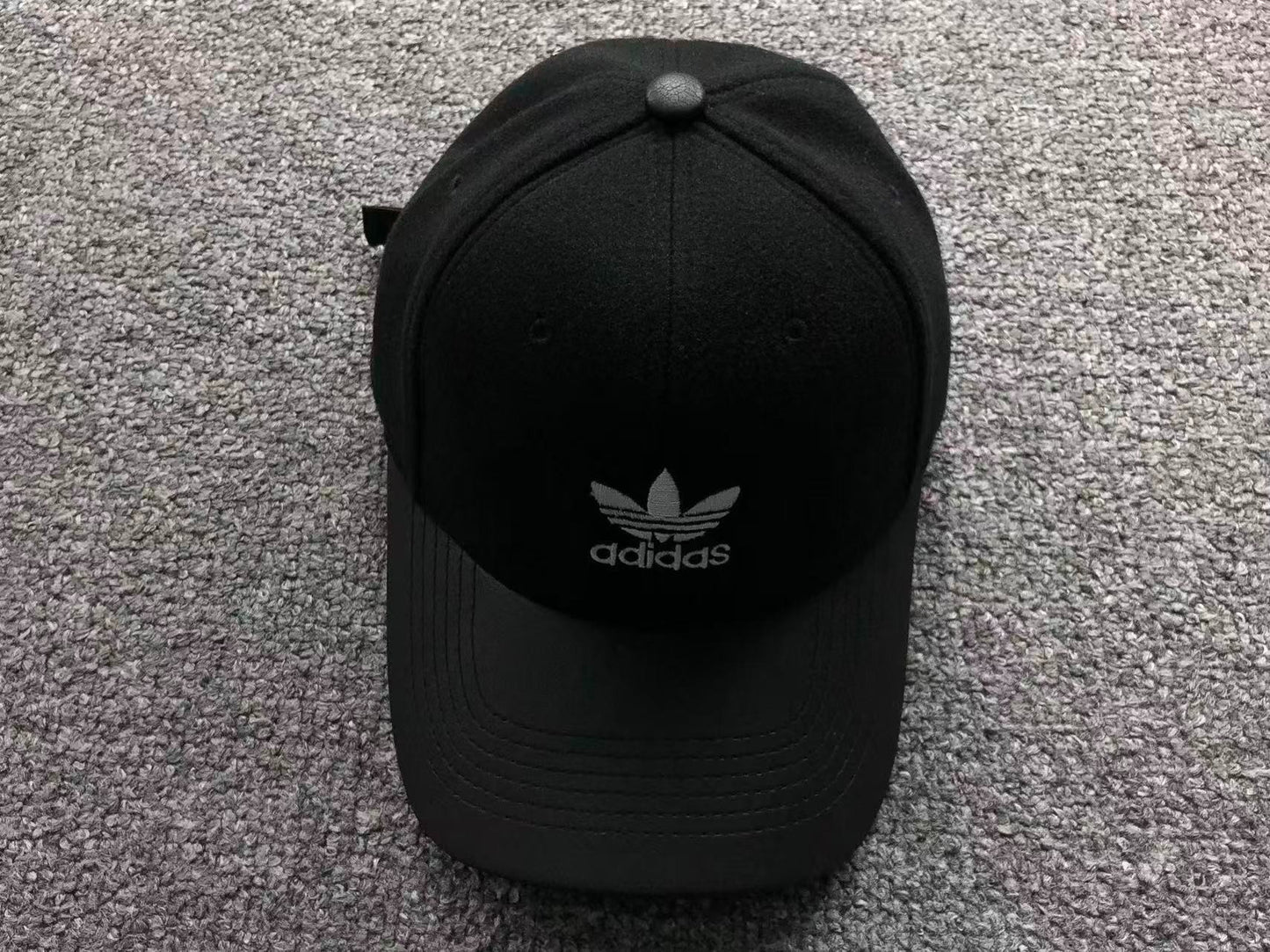 Boné adidas Silent Luxury