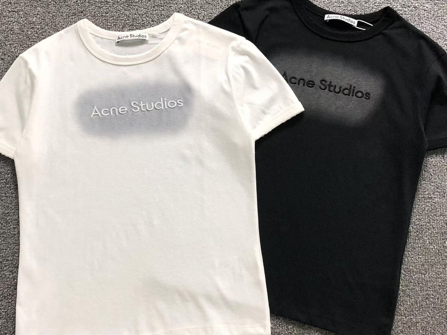 Camiseta Feminina Acne Studios Shadow Logo