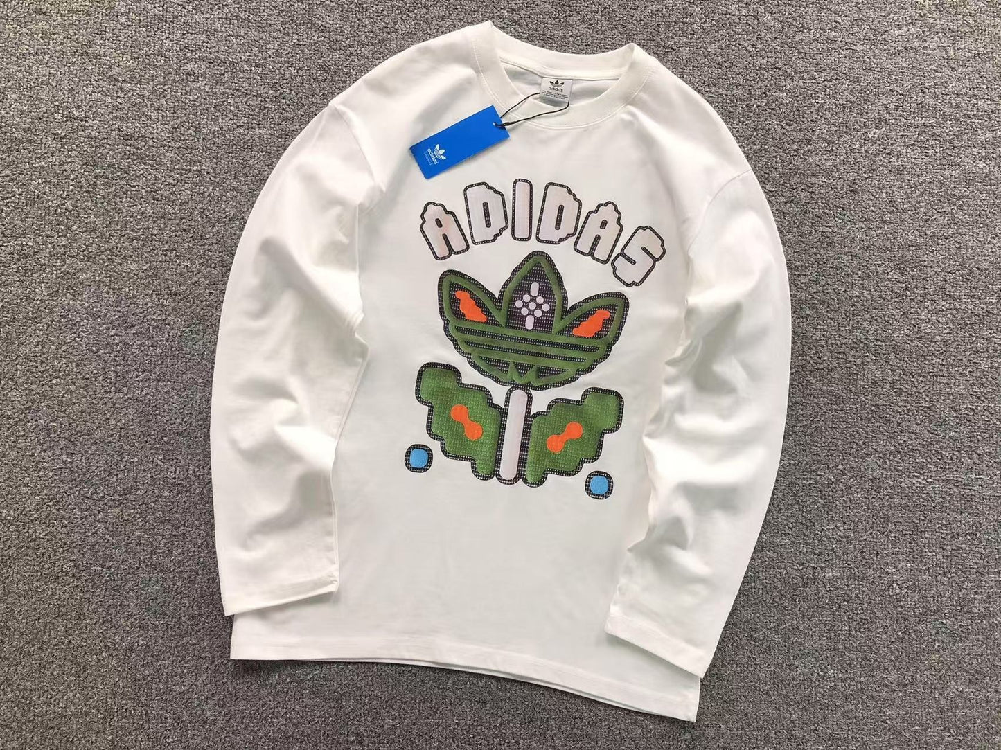Camiseta Manga Longa Adidas Butterfly Trefoil