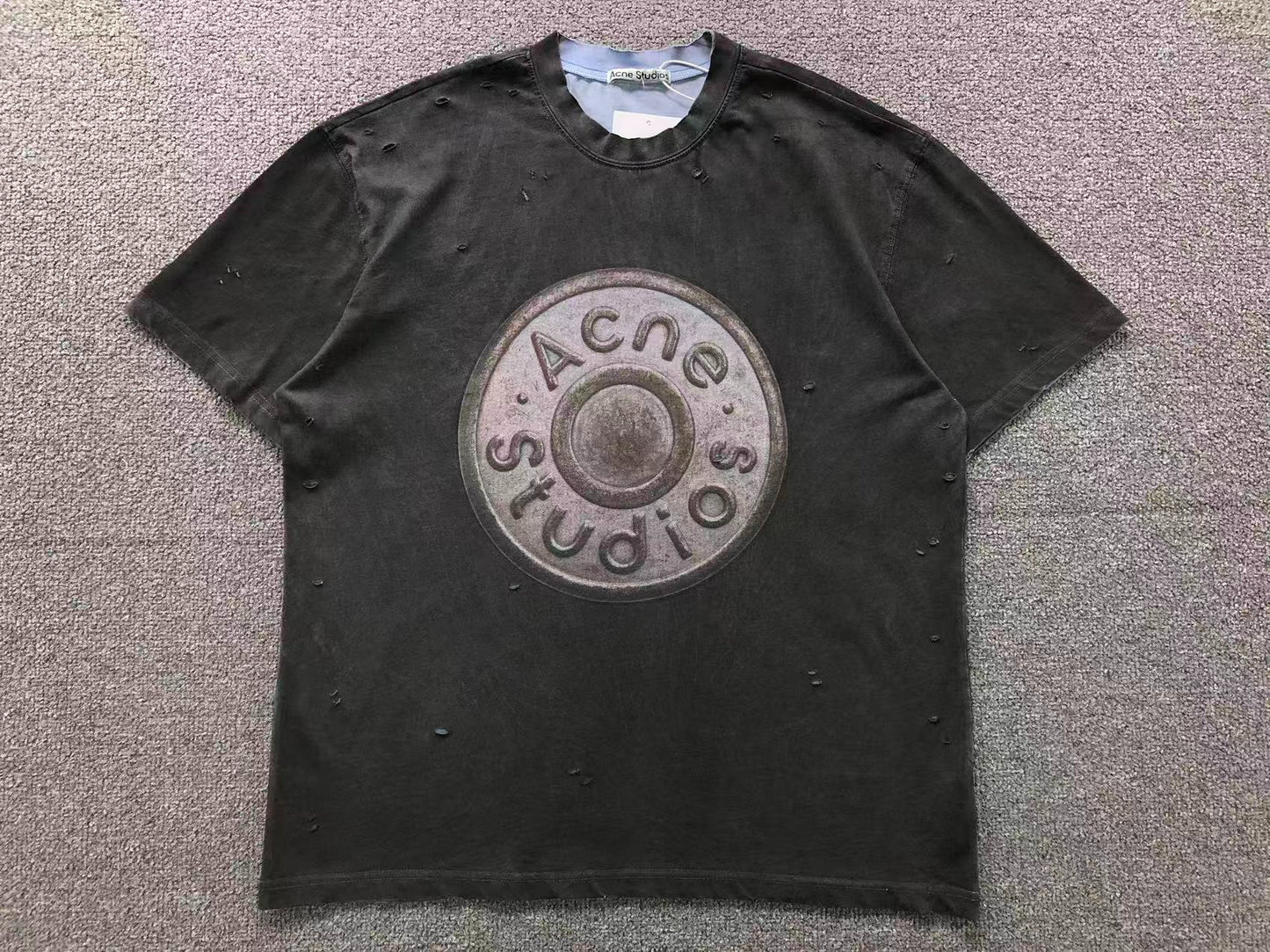 Camiseta Acne Studios Worn Metal Core
