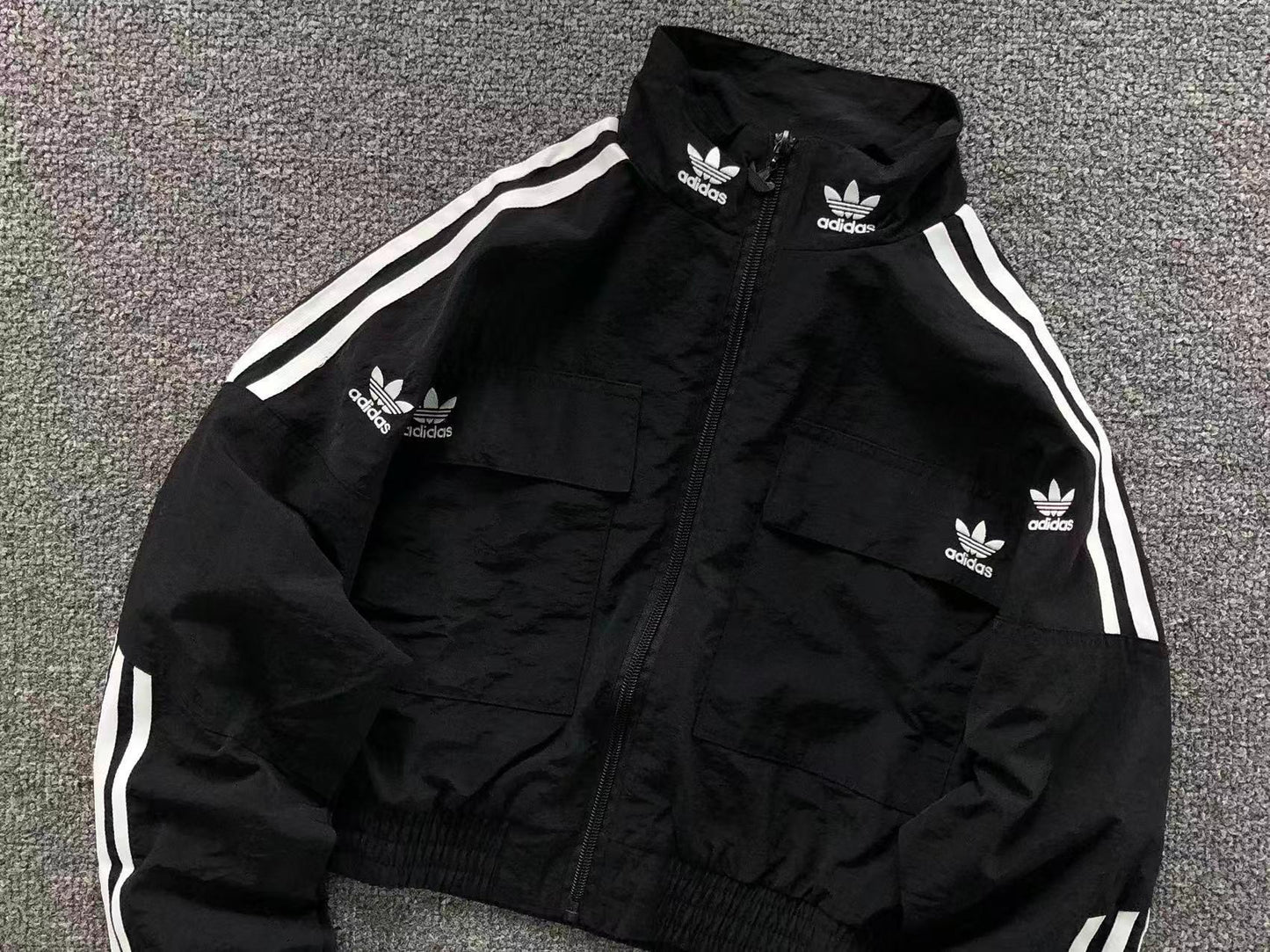 Jaqueta Adidas Feminina Y2K