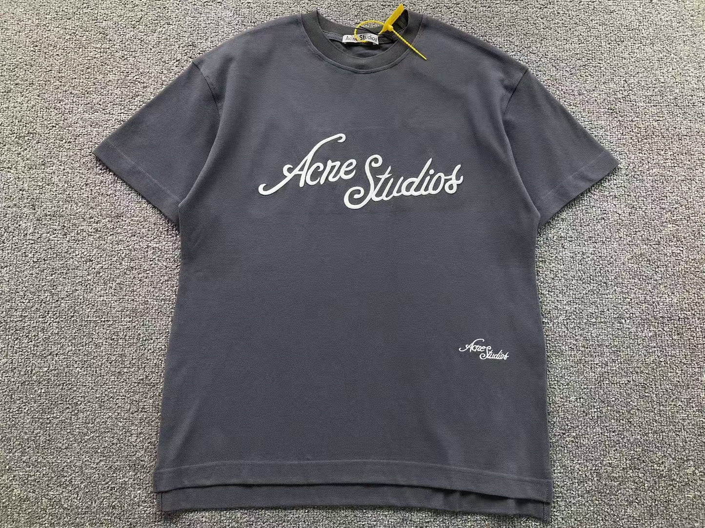 Camiseta Acne Studios Refined Script Print