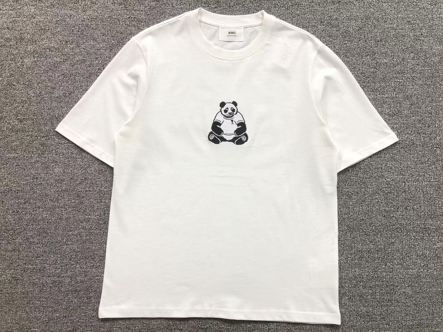 Camiseta AMI Paris Panda Graphic