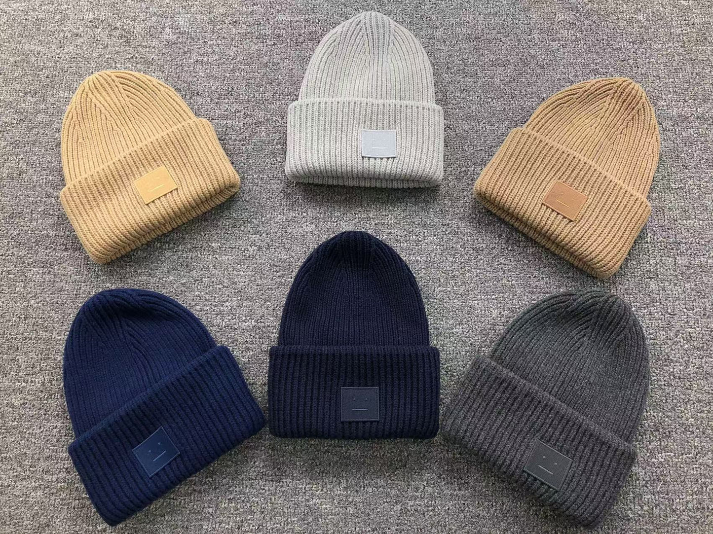 Touca Acne Studios Winter Essential