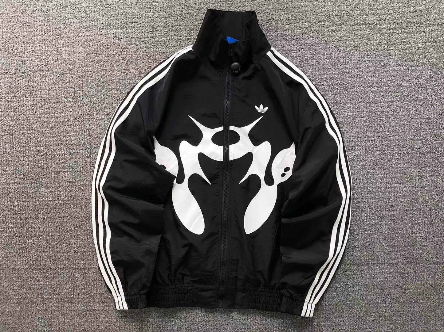 Jaqueta Adidas Phantom Graphic Windbreaker