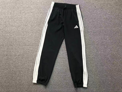 Calça Adidas Stripe Essential Jogger