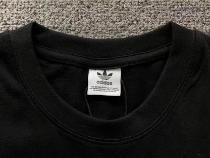Camiseta Adidas Trefoil Black Red Badge