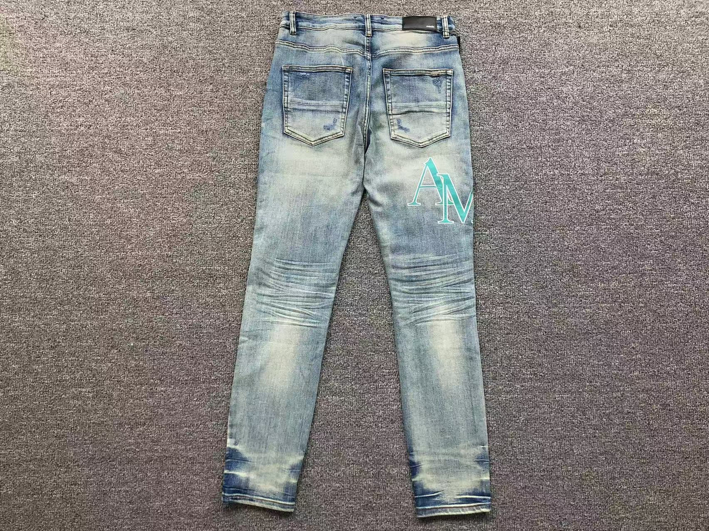 Calça AMIRI TR Ice Blue Distressed Denim
