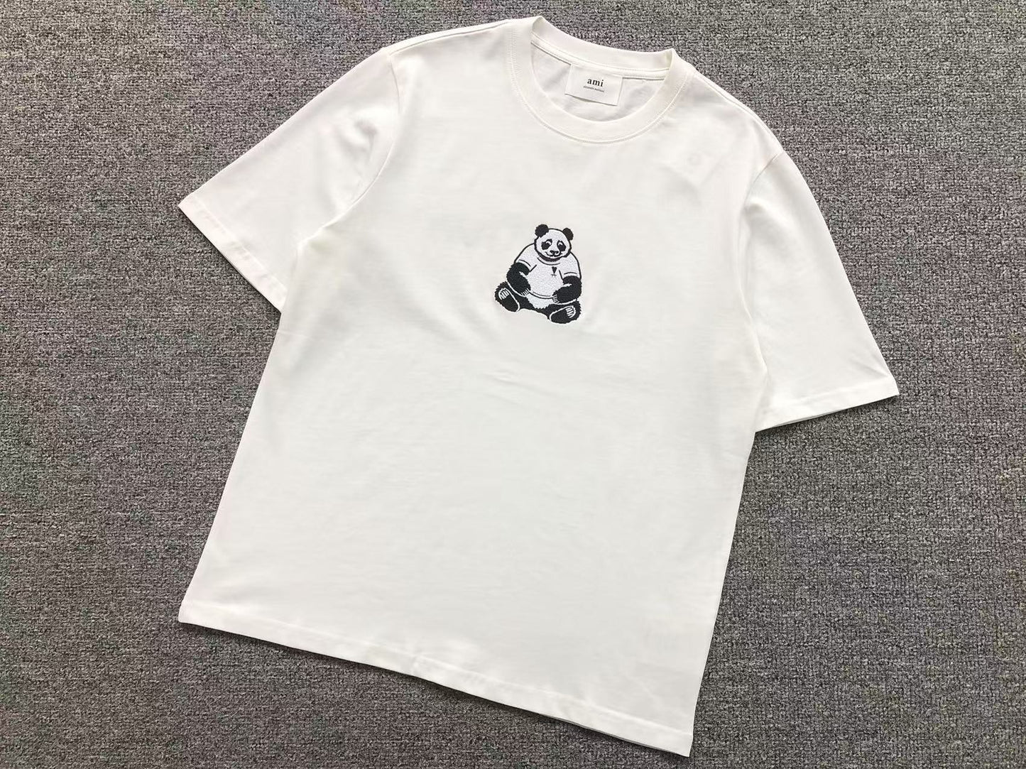Camiseta AMI Paris Panda Graphic