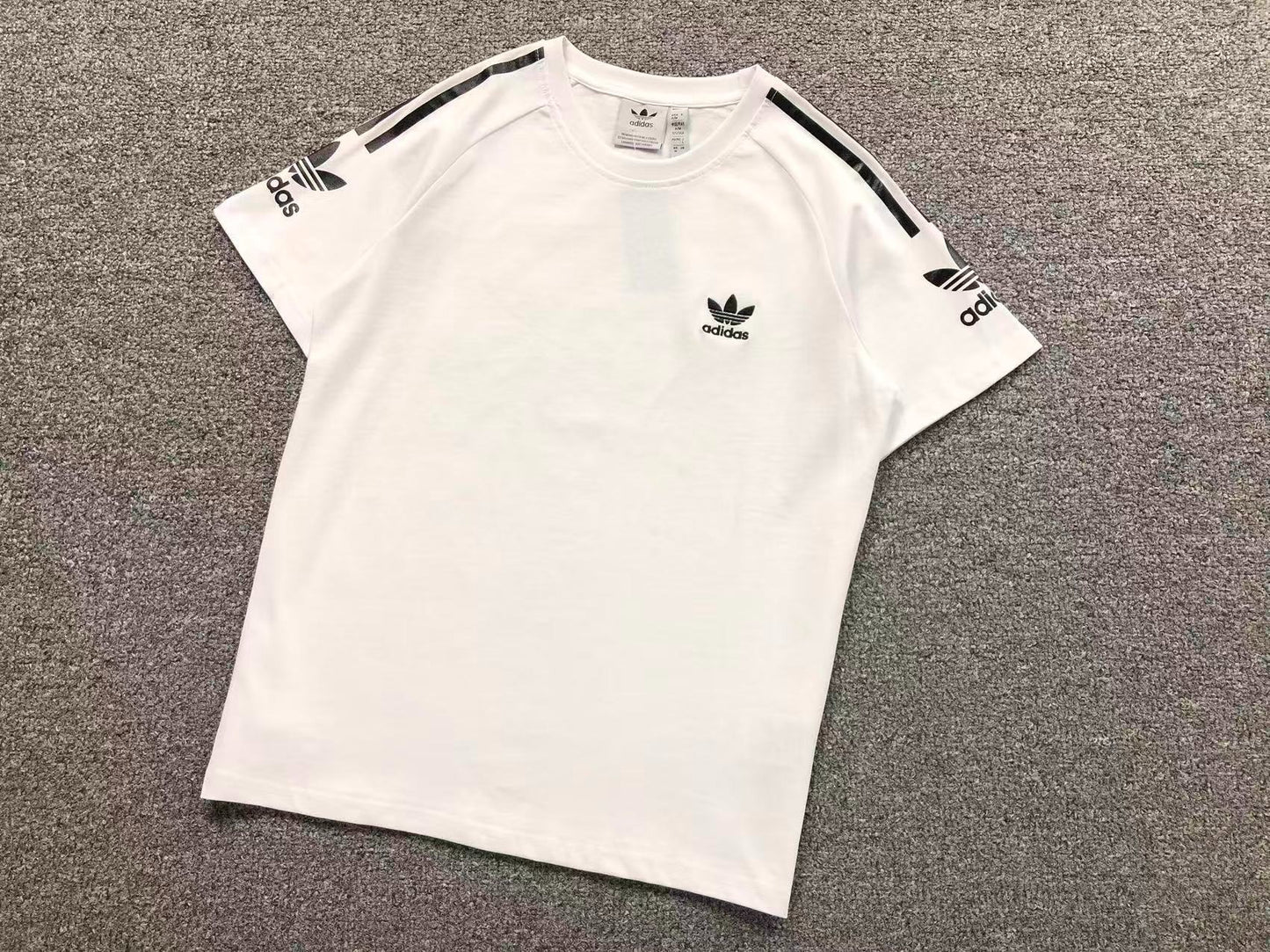 Camiseta Adidas Originals 3-Stripes Shoulder