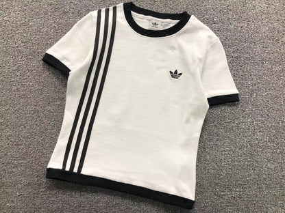 Camiseta Adidas Originals Slim Stripes Feminina