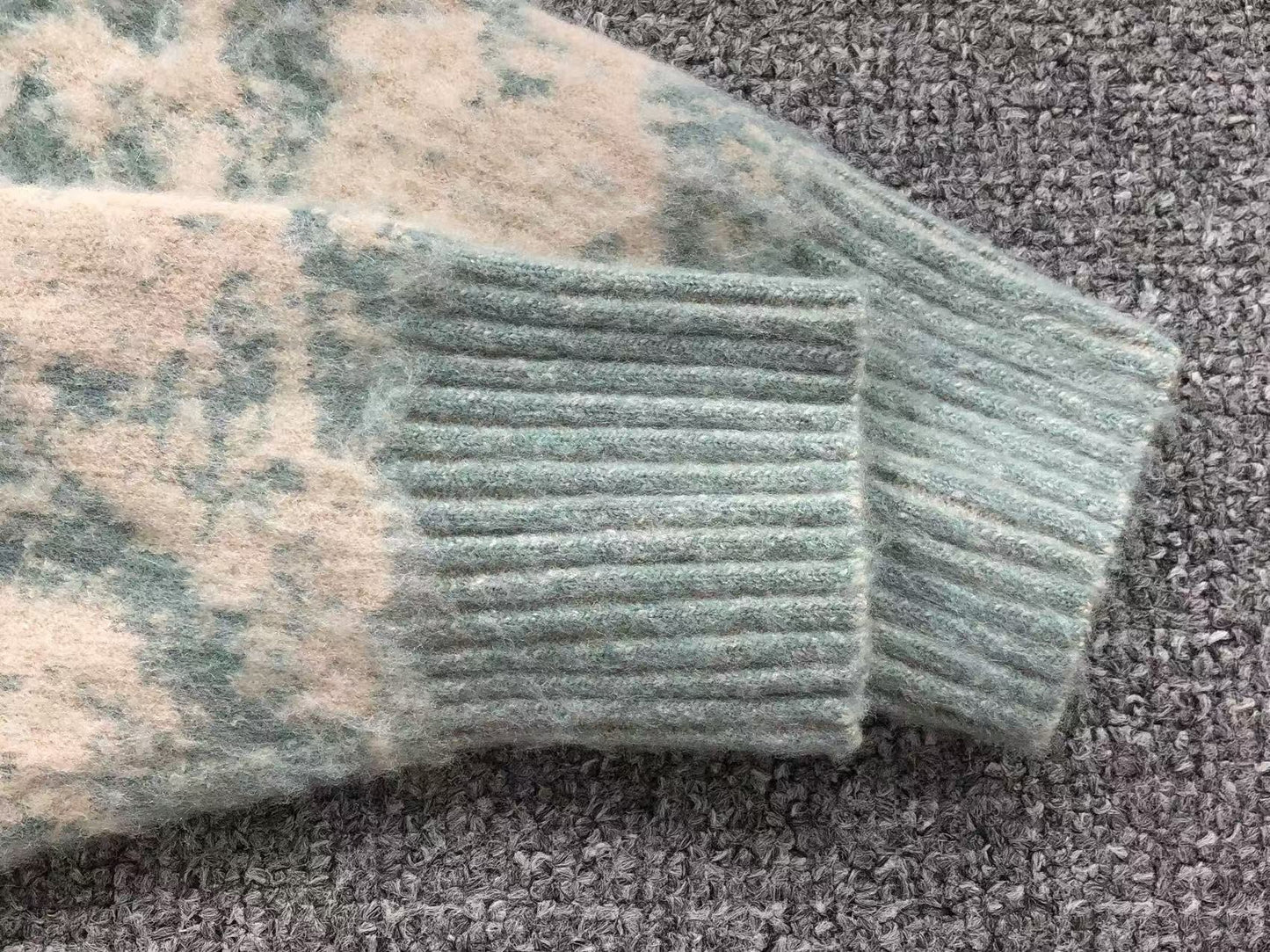 Suéter AMI Paris Cardigan Pattern