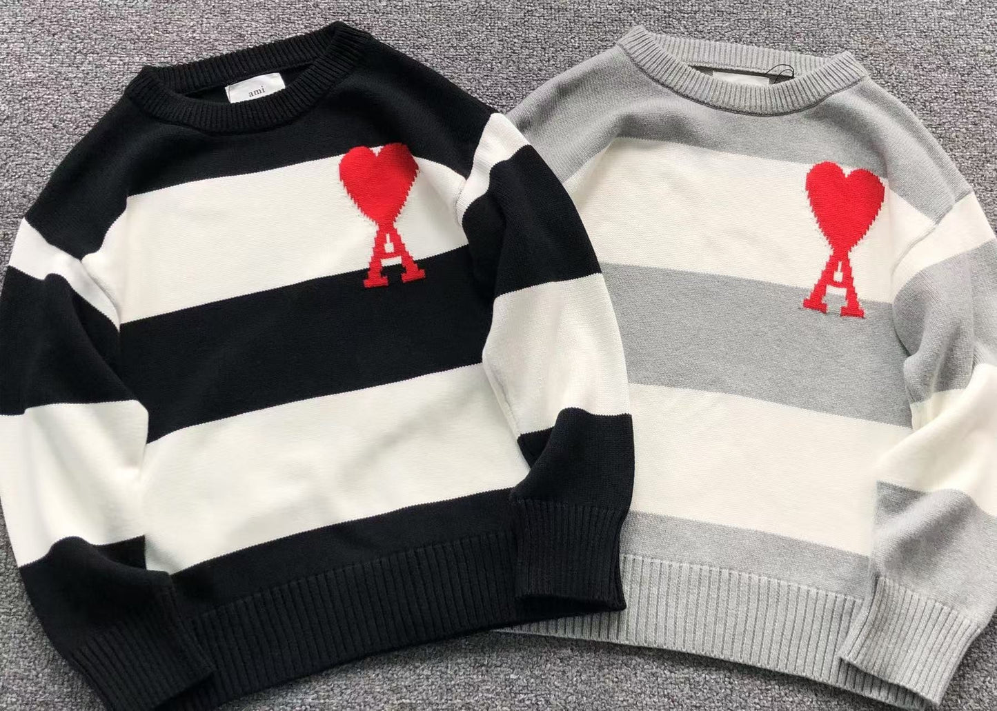 Suéter AMI Paris Stripe Bold Coração