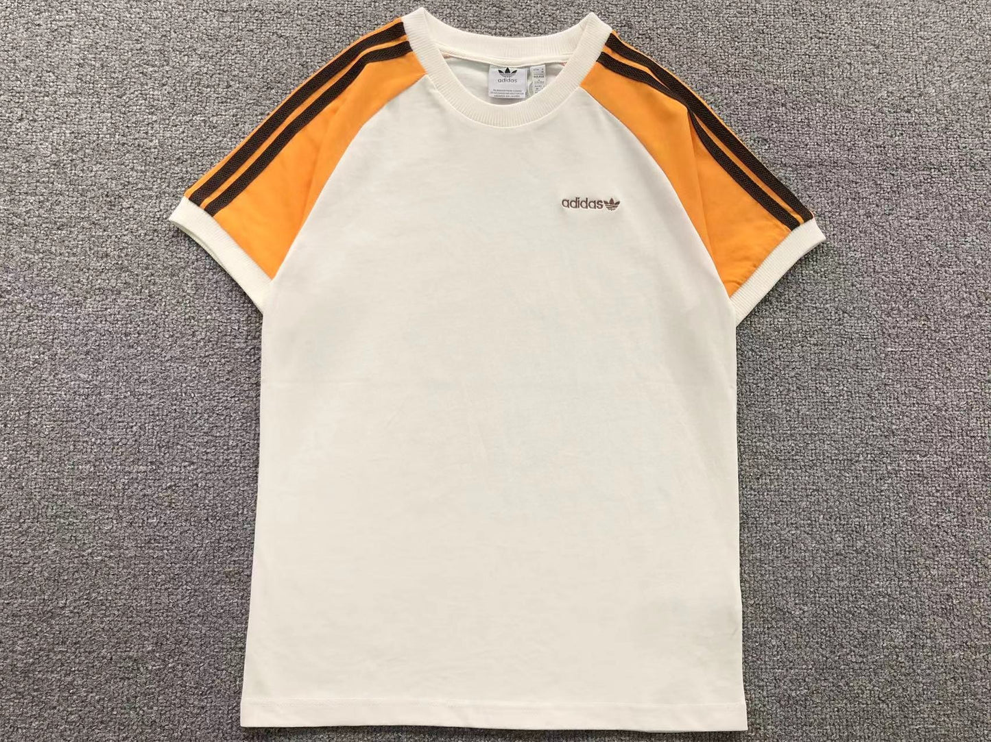 Camiseta Adidas Originals Raglan Vintage Feminina
