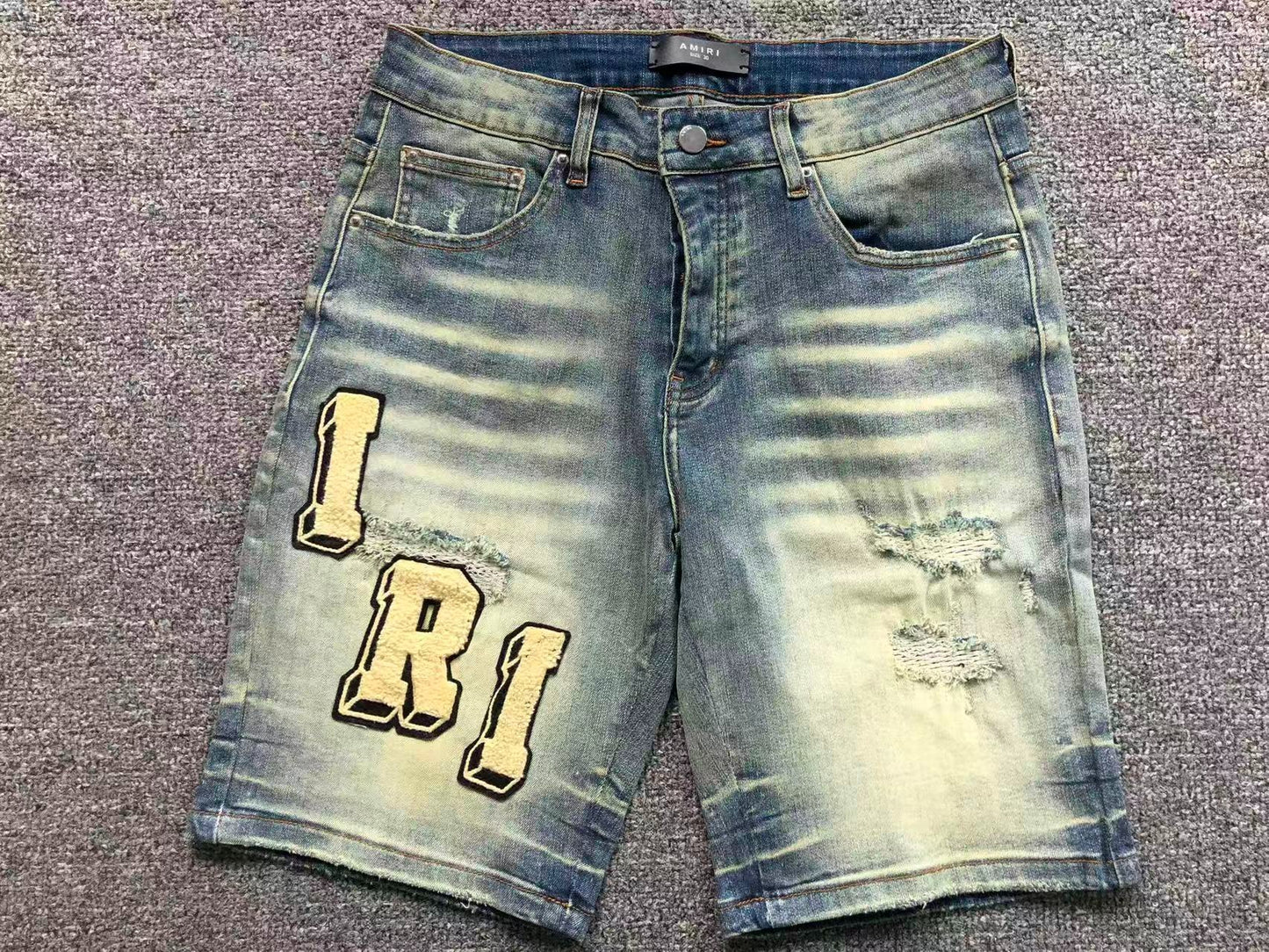 Bermuda Jeans AMIRI Vintage Patch Distressed