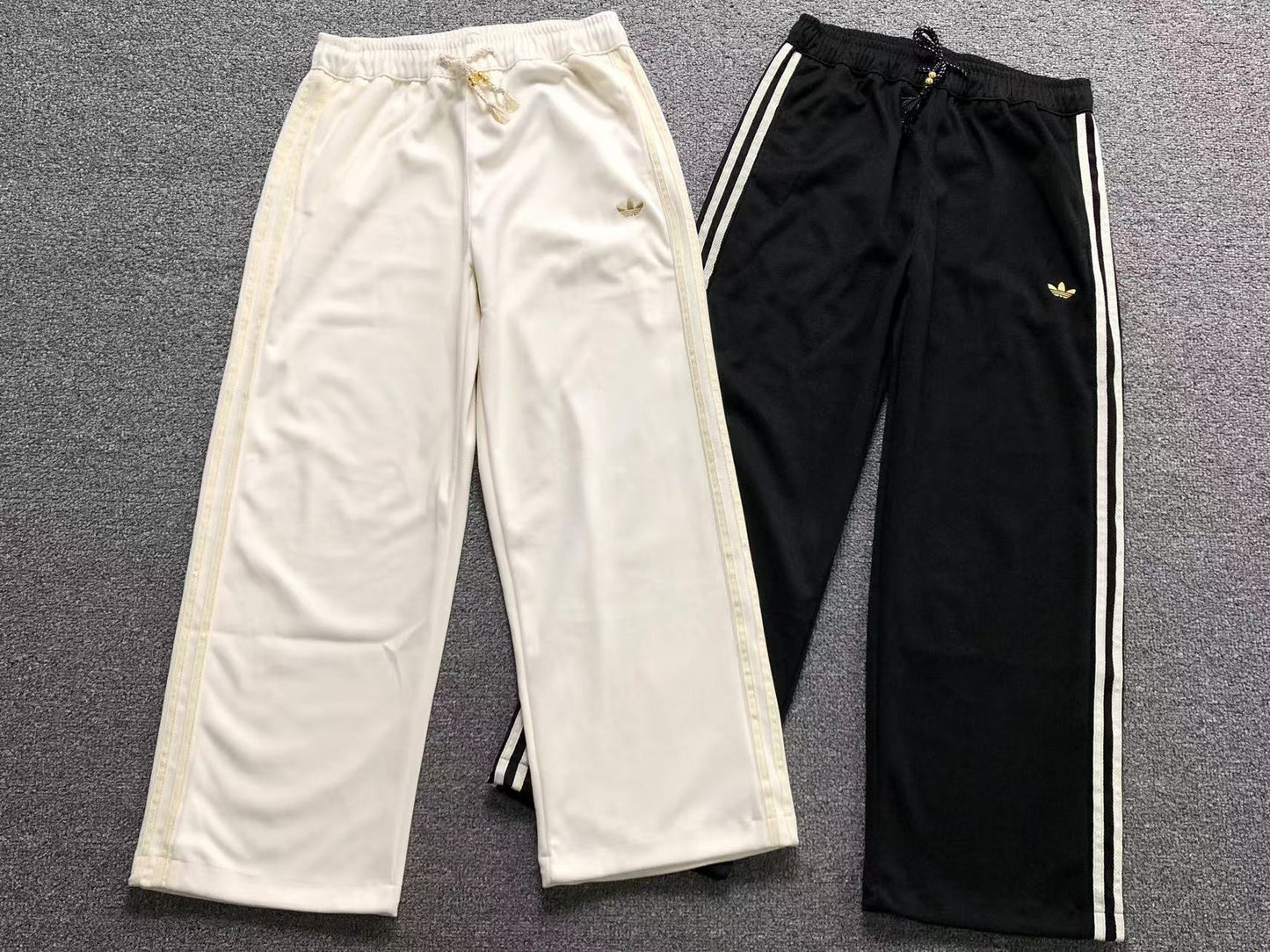 Calça Adidas Luxury Wide Pants