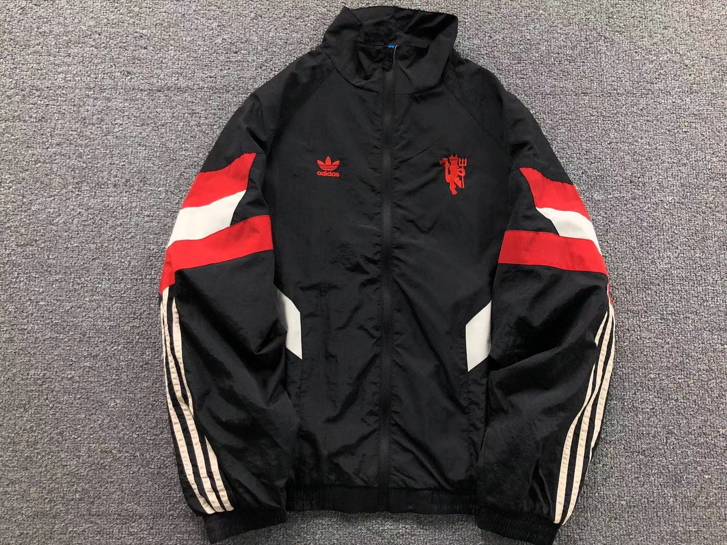 Jaqueta Adidas Manchester United Retro