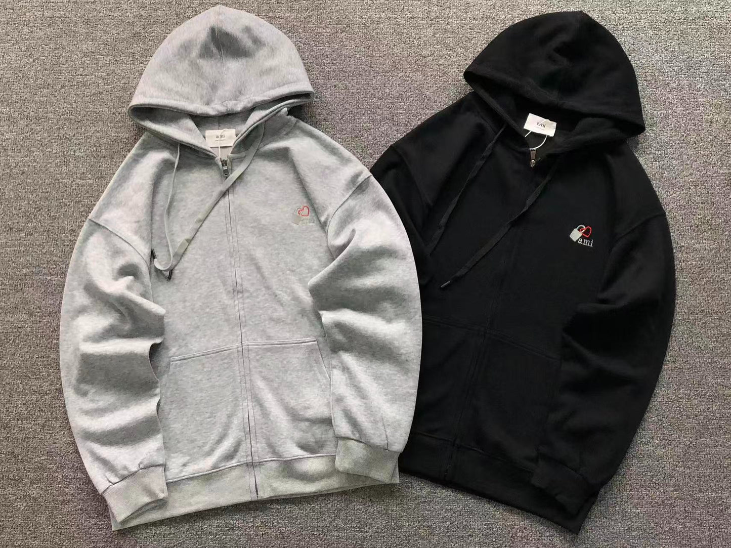 Moletom com Capuz AMI Paris Zip Hoodie Logo Coração