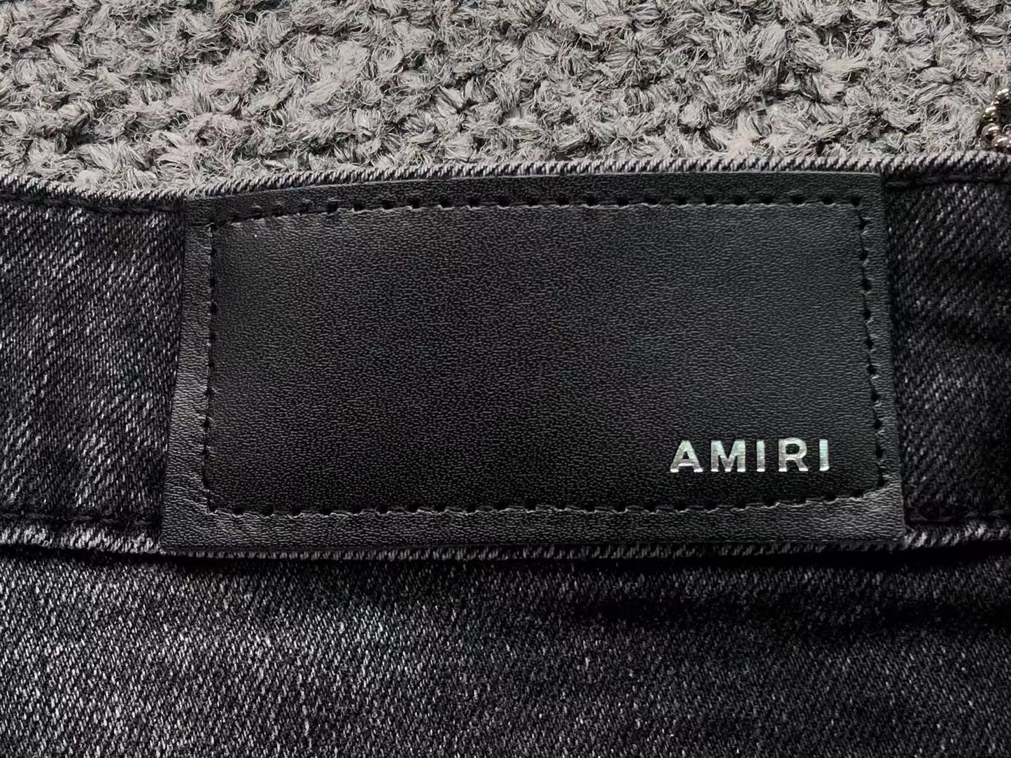 Calça AMIRI Black Paint Wash Denim