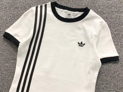 Camiseta Adidas Originals Slim Stripes Feminina