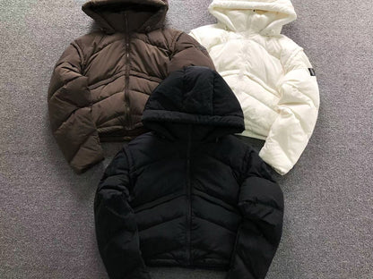 Jaqueta ALO puffer com capuz design V Feminino
