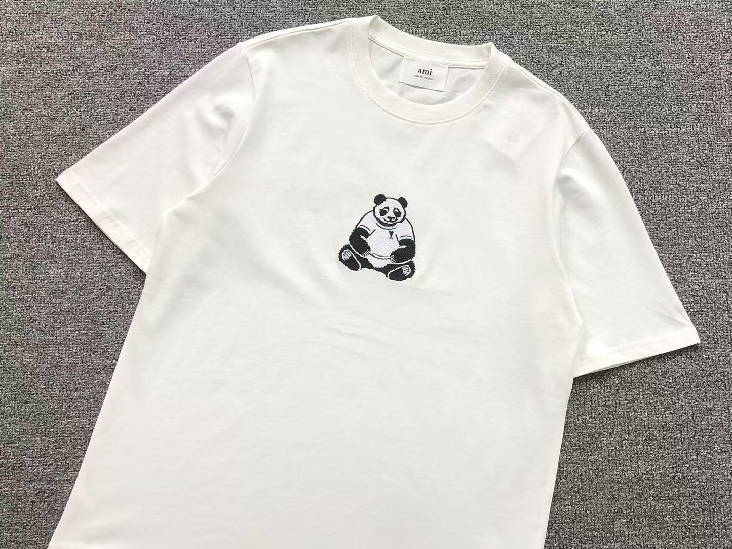 Camiseta AMI Paris Panda Graphic