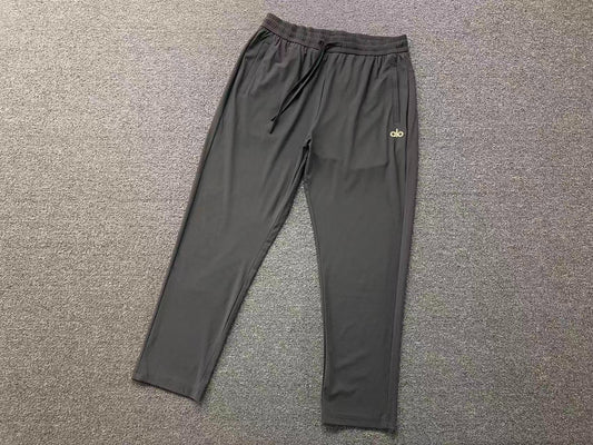 Calça elástica ALO moletom reta
