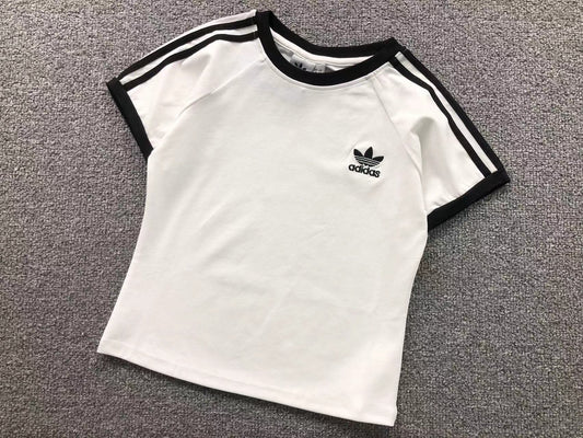 Camiseta Adidas Raglan Core 3-Stripes Feminina