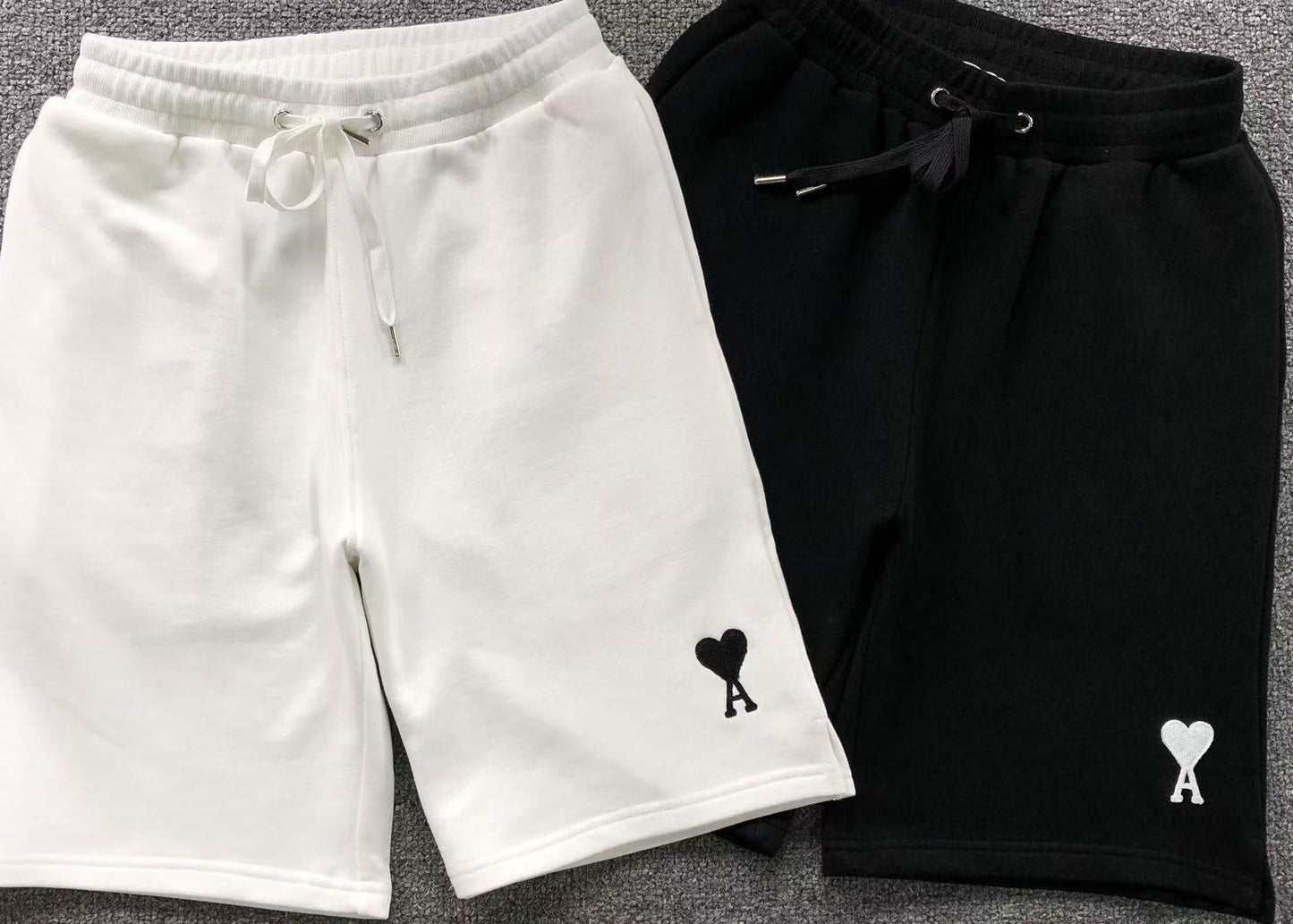 Short AMI Paris Heart Logo