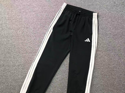 Calça Adidas Stripe Essential Jogger