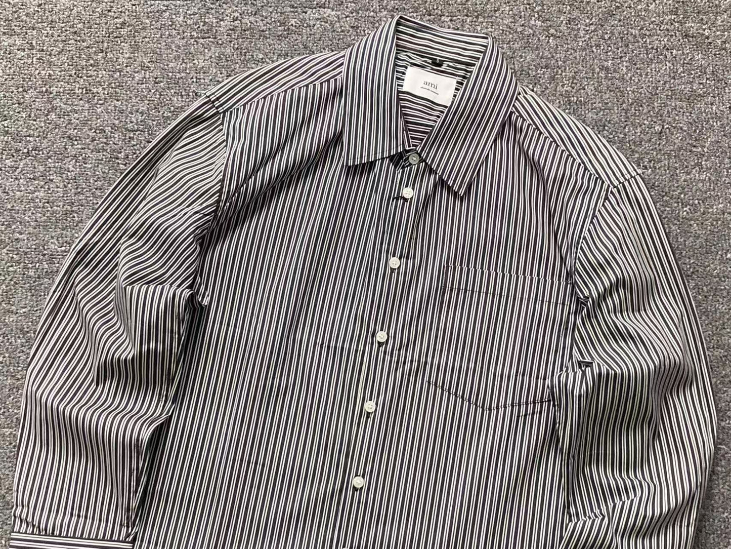 Camisa AMI Paris Clean Stripe Classic