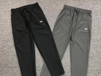 Calça elástica ALO moletom reta
