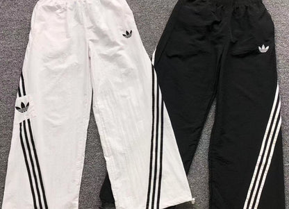 Calça Adidas Utility Track Cargo